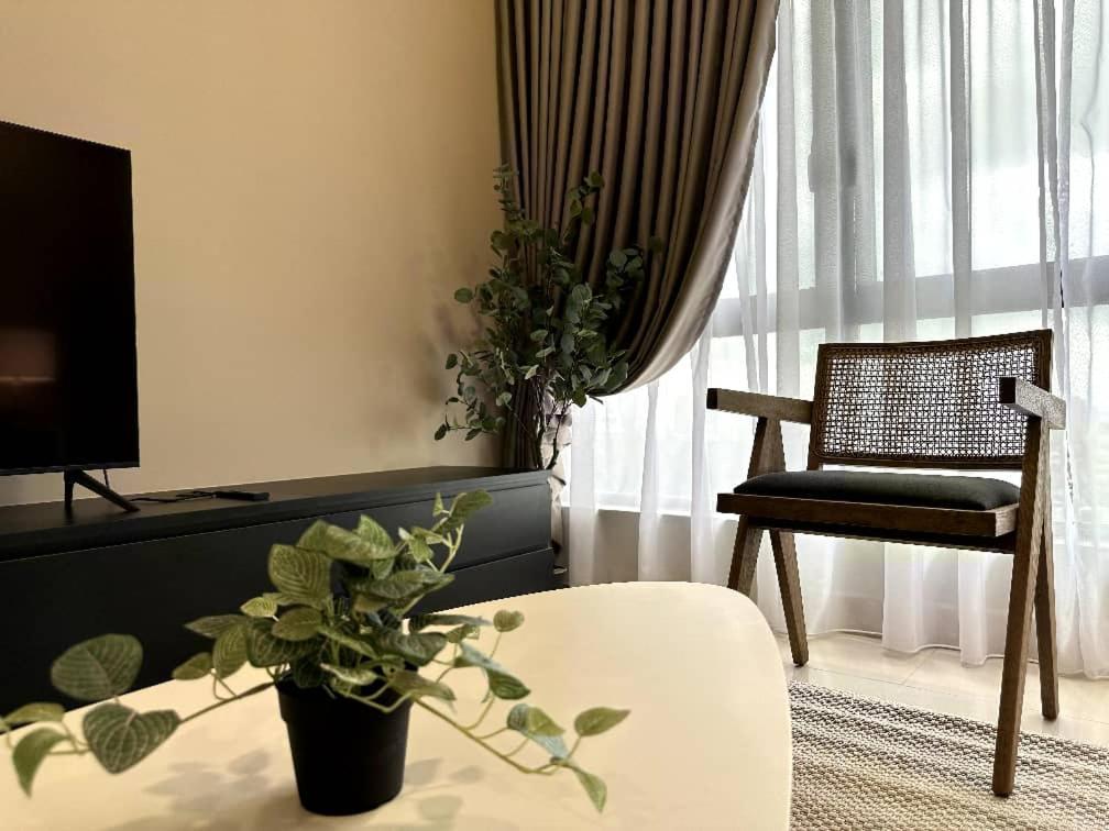 The Apple Premier Condo Three Bedroom In Melaka Exterior photo